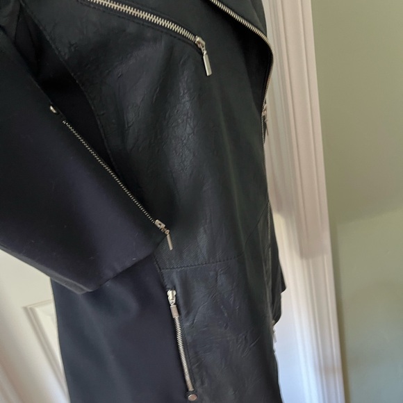 Women's Blue Leather Jacket - Picture 2 of 4